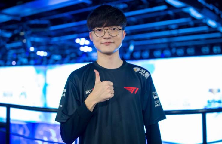结束了他的六年 JD Gaming 职业生涯！官方：打野 Kanavi 今天离队！